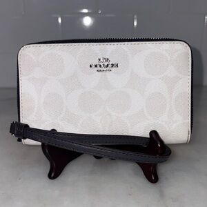 Coach Saffiano Leather Signature Logo Full Zip Wallet
